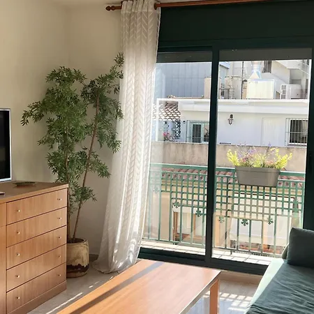 Homing Port 15 * Cambrils