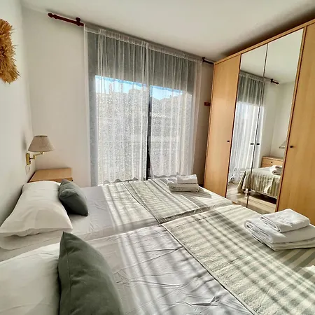 Homing Port 15 Apartment *